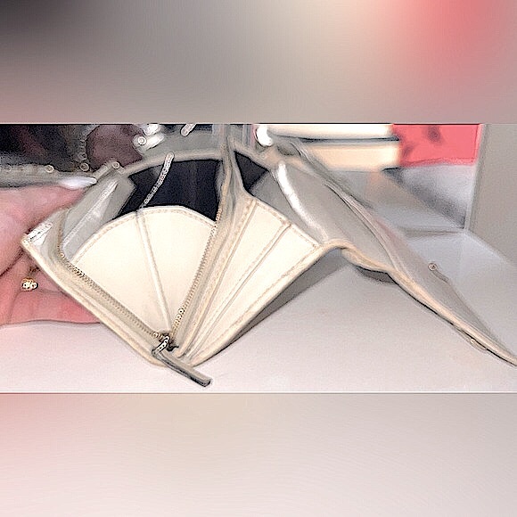 🤍 Gucci GG Guccisima Long Wallet Snap Zipper Gold GG with Chain WOC Bone Beige - Picture 7 of 13